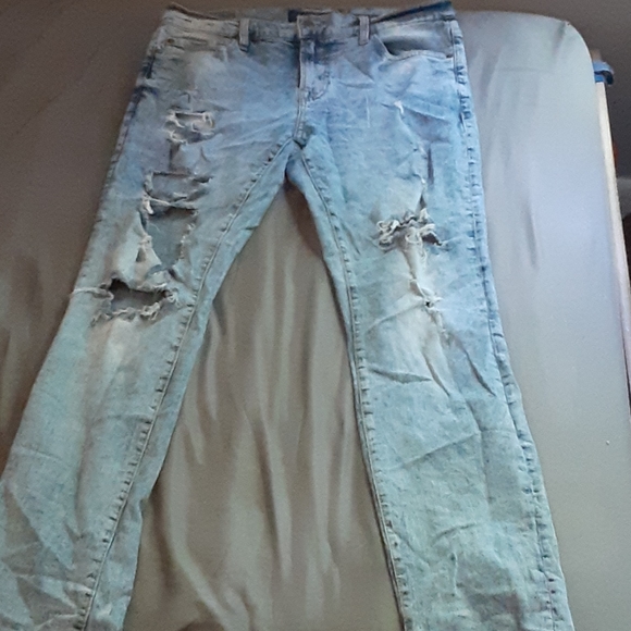 Riped denim jeans - Picture 1 of 2
